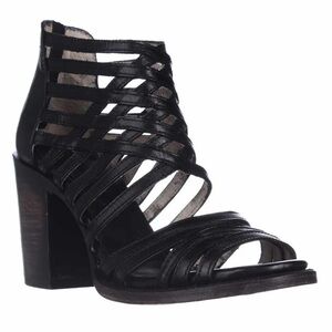 Freebird by Steven Wing shoe size 9 in black color.